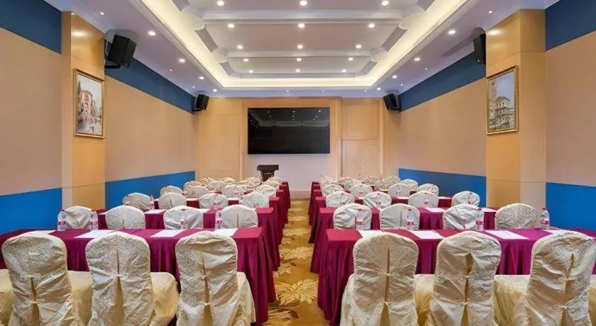 Vienna Hotel Guangdong Meizhou Fengshun