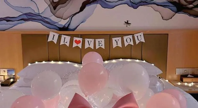 Venus Royal Hotel Nanning East High-Speed Railway Station