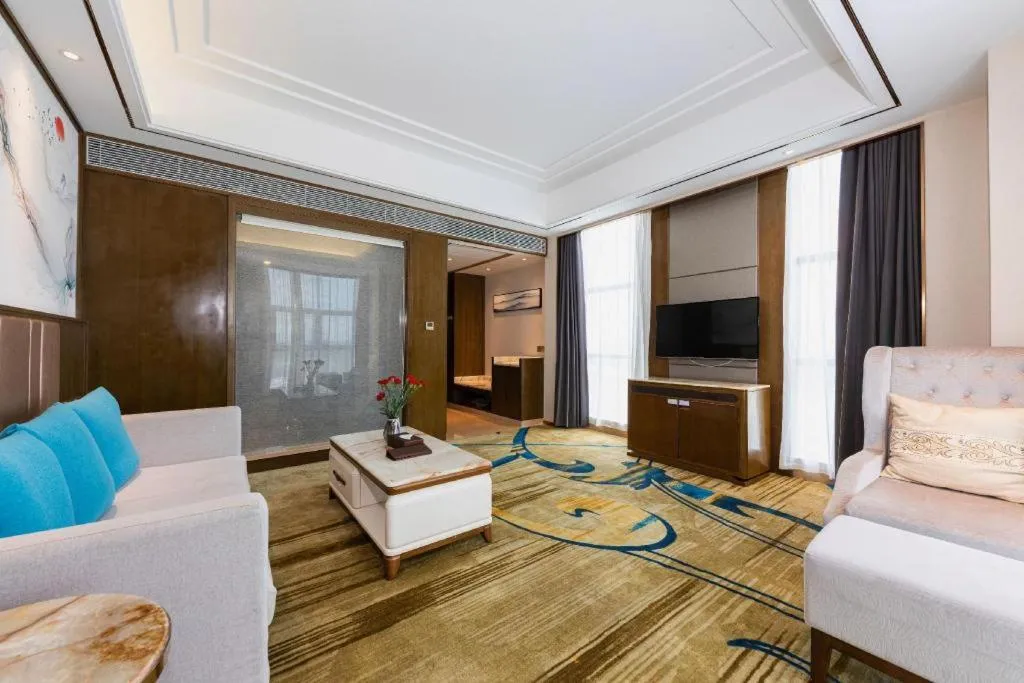 Venus Royal Hotel Nanning East High-Speed Railway Station