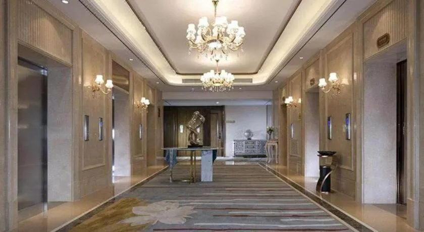 Venus Royal Hotel Nanning East High-Speed Railway Station