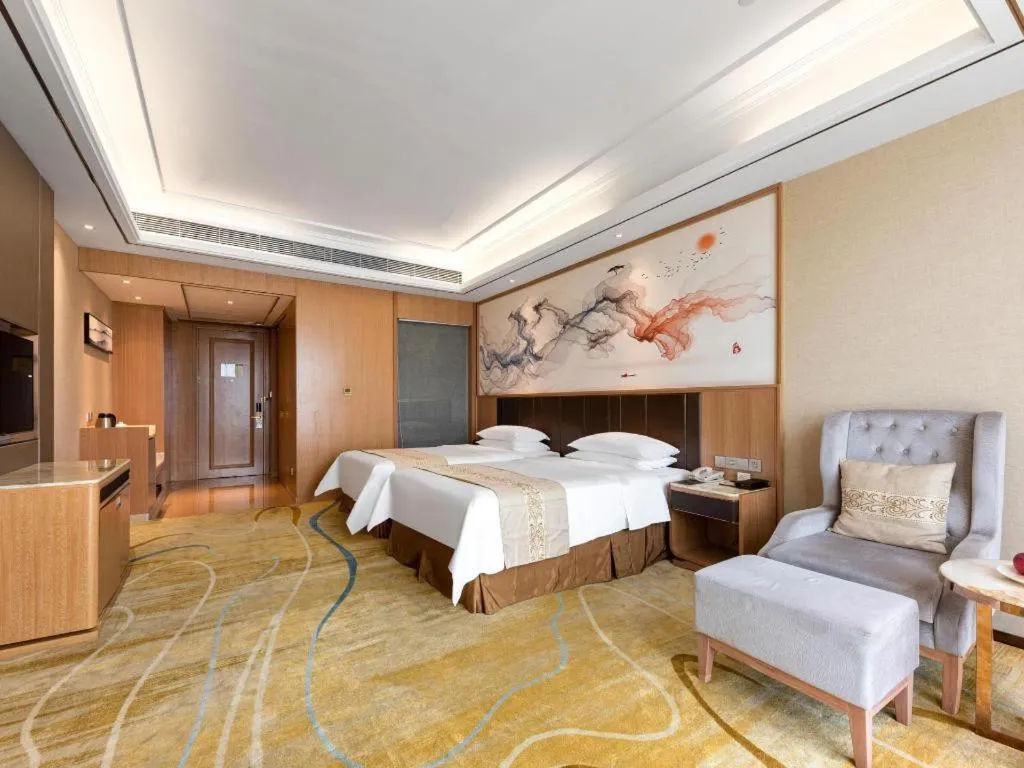 Bed in Venus Royal Hotel Nanning East High-Speed Railway Station