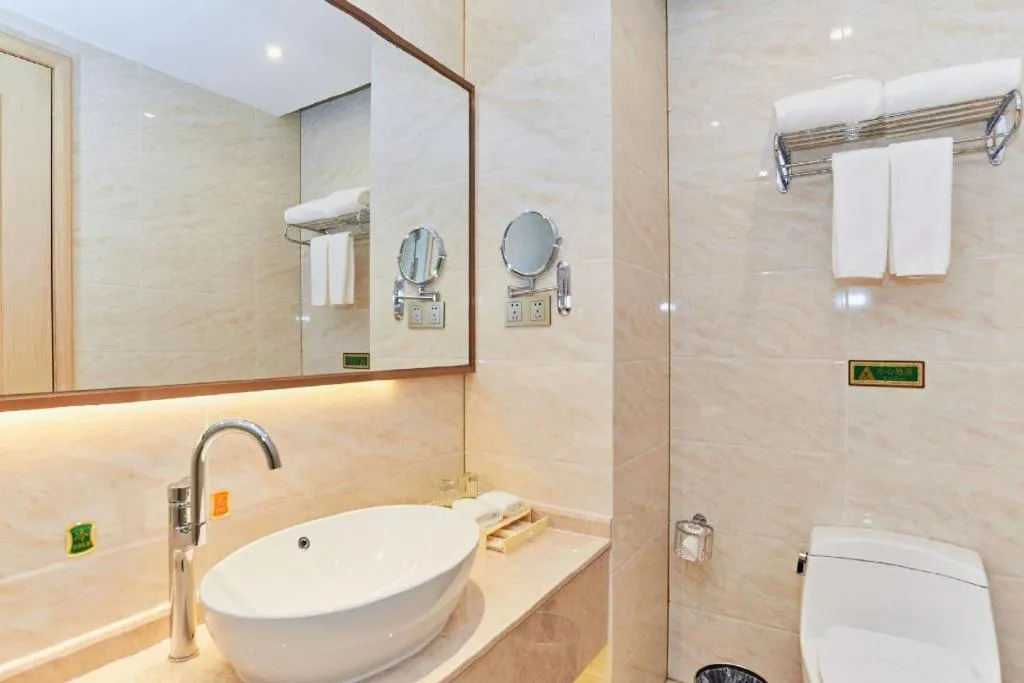 Vienna Hotel Fuzhou University Town Boshihou