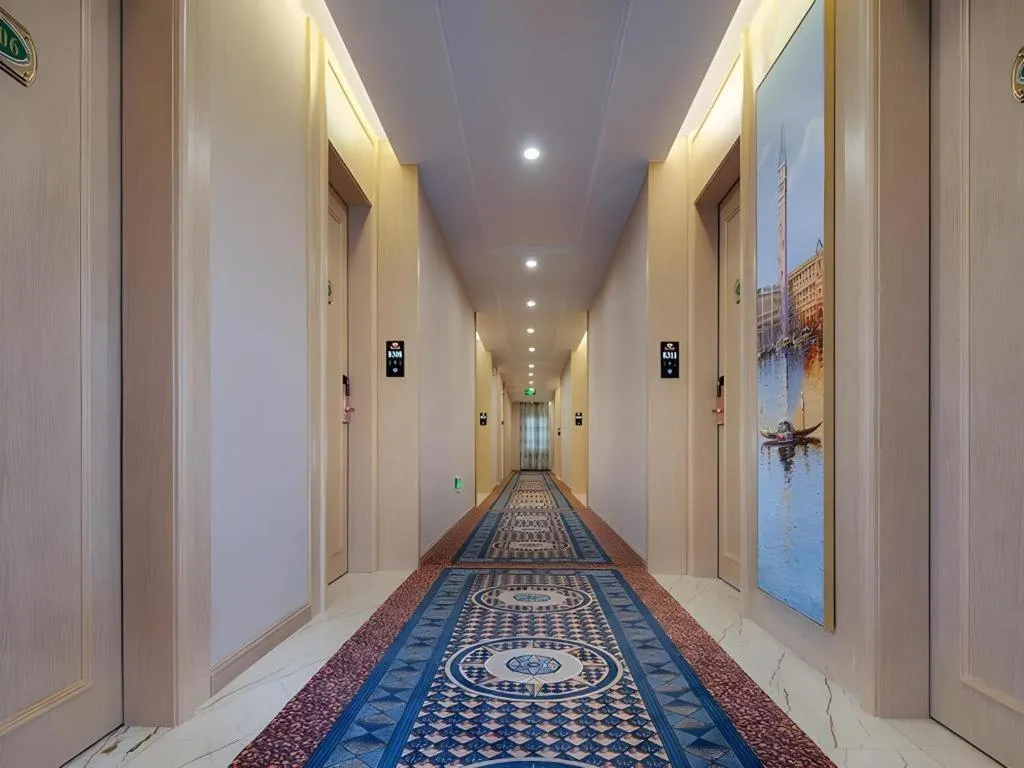 Vienna Hotel Guangdong Zhaoqing East Station Dinghu Mountain Scenic Area