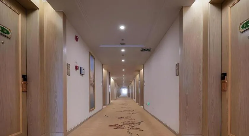 Vienna Hotel Shaanxi Weinan Shengli Street Railway Station