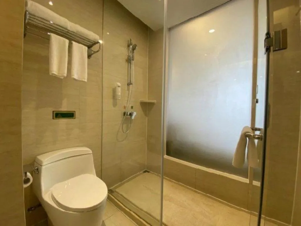 Vienna Hotel Shaanxi Weinan Shengli Street Railway Station