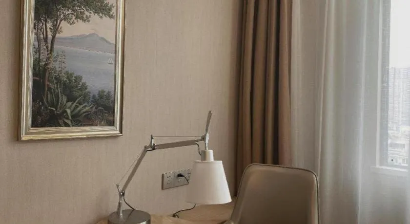 Vienna Hotel Shaanxi Weinan Shengli Street Railway Station