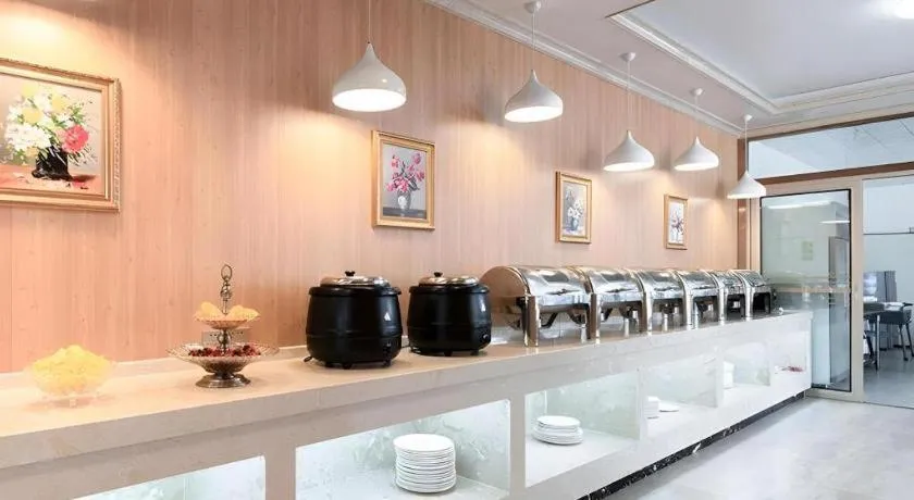 Vienna Hotel Shaanxi Weinan Shengli Street Railway Station