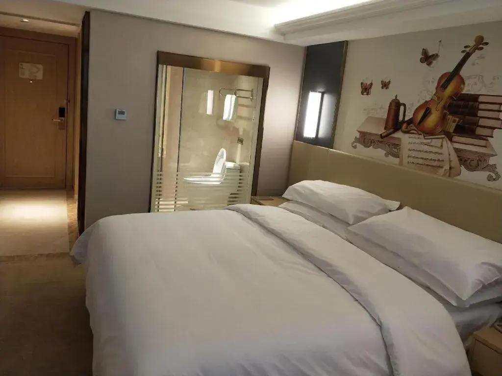 Bed in Vienna Hotel Yunnan Lijiang Ancient City Bed in Vienna Hotel Yunnan Lijiang Ancient City