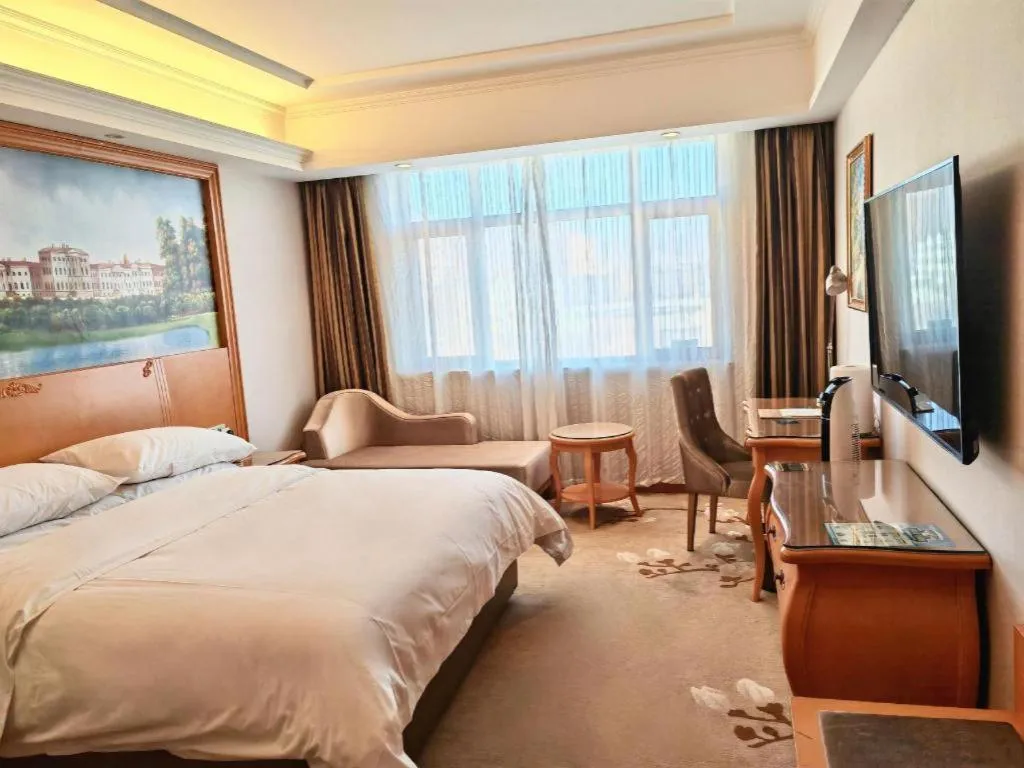 Bed in Vienna Hotel Qinghai Dachaidan