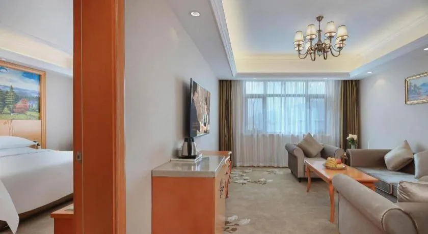 Bed in Vienna Hotel Qinghai Dachaidan