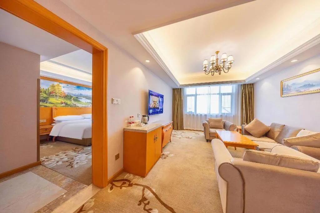 Bed in Vienna Hotel Qinghai Dachaidan