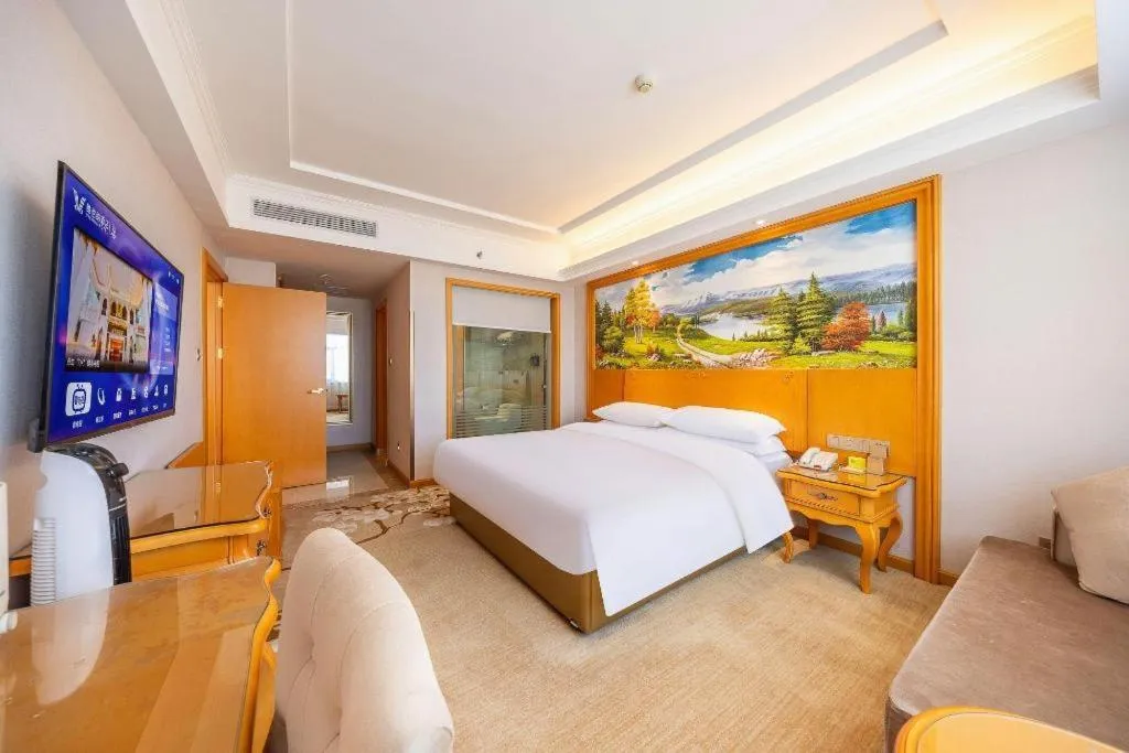 Bed in Vienna Hotel Qinghai Dachaidan