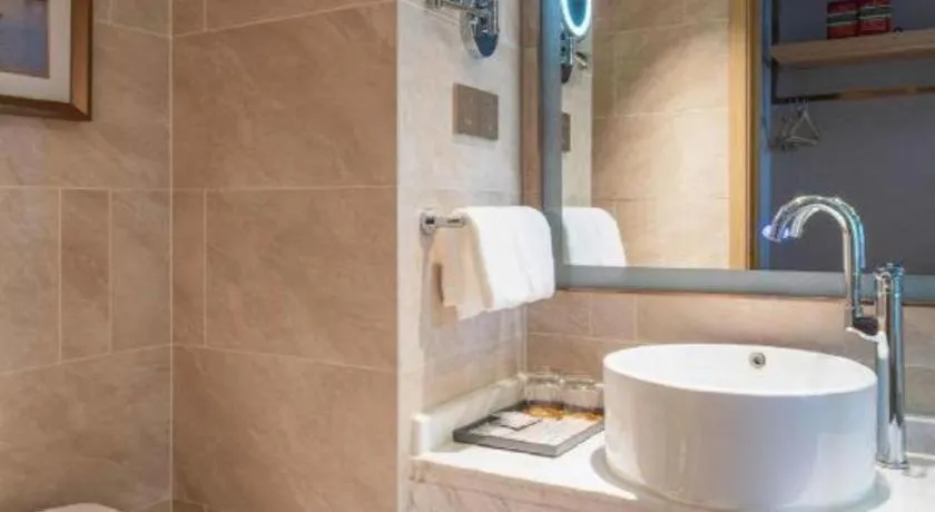 Vienna Hotel Hangzhou East Railway Station West Square