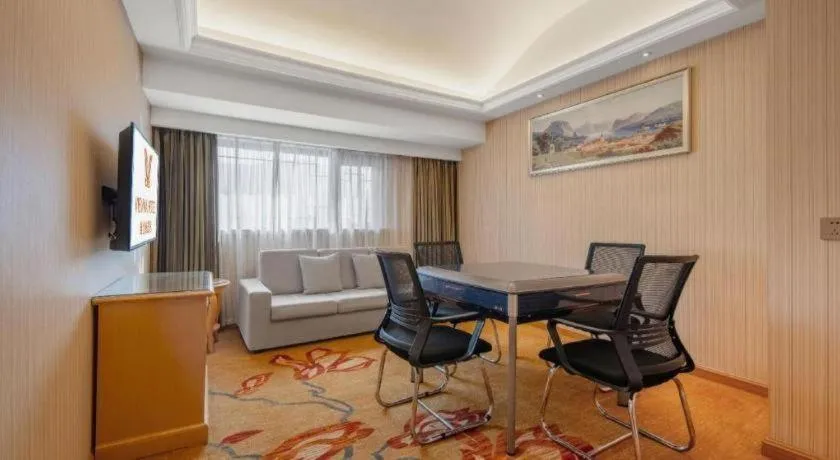 Vienna Hotel Hunan Jishou Fenghuang Ancient City