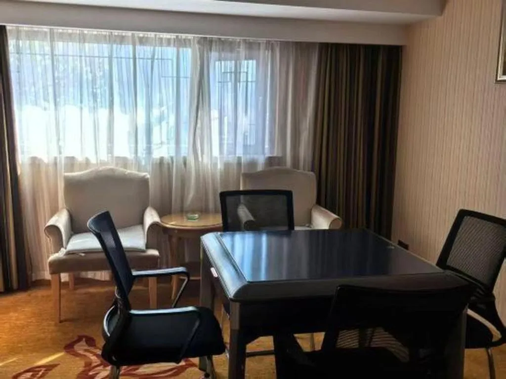 Vienna Hotel Hunan Jishou Fenghuang Ancient City