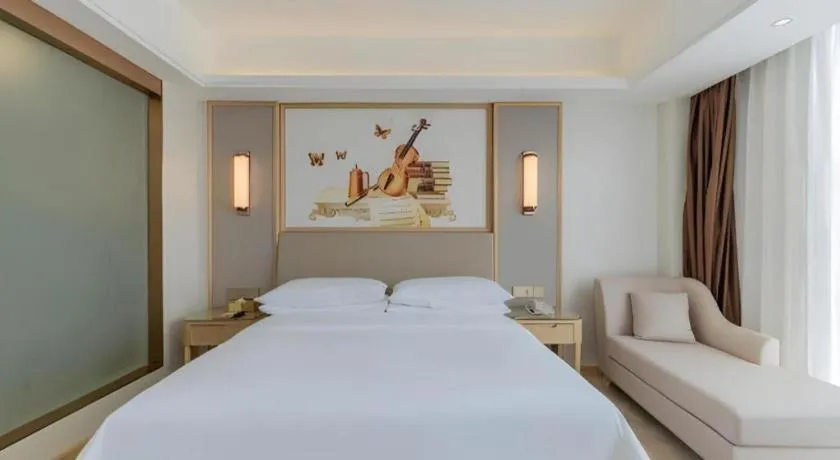 Bed in Vienna Hotel Guangdong Shantou Chaoyang Heping