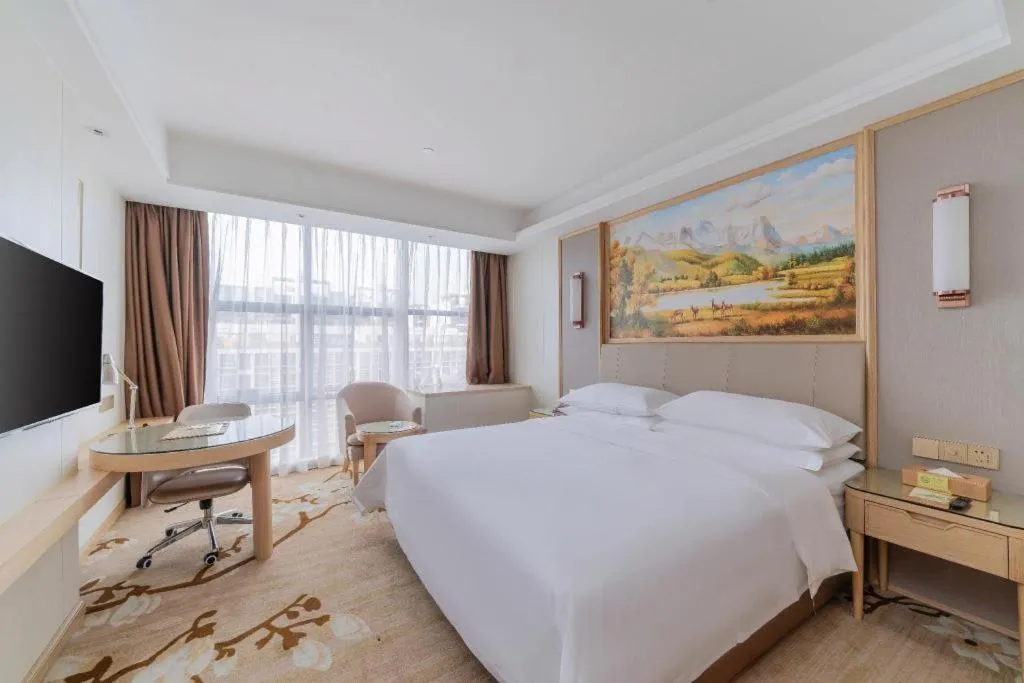 Bed in Vienna Hotel Guangdong Shantou Chaoyang Heping