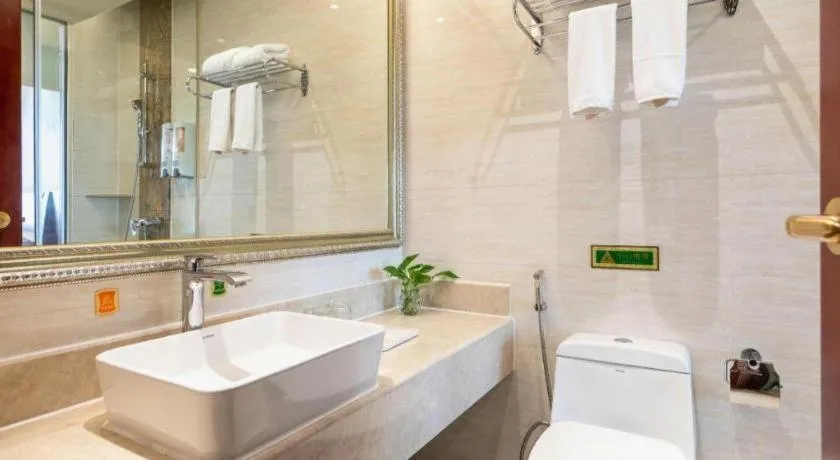 Vienna Hotel Guangdong Zhongshan Ancient Town Lighting Expo Center