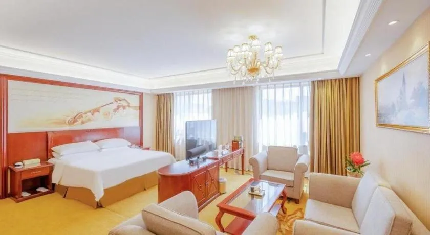 Bed in Vienna Hotel Guangdong Zhongshan Ancient Town Lighting Expo Center