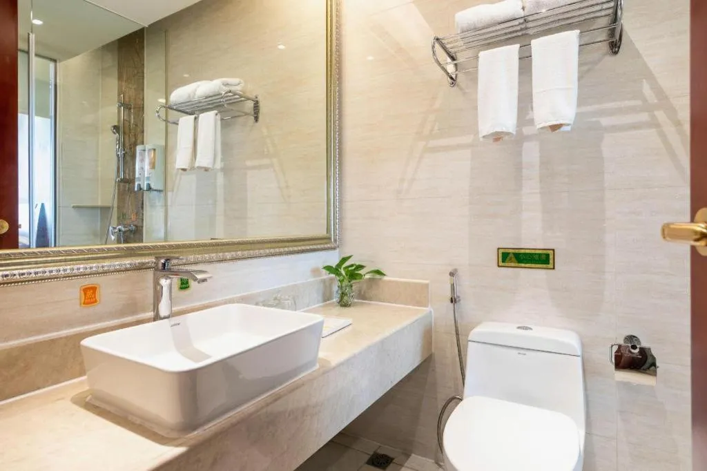 Vienna Hotel Guangdong Zhongshan Ancient Town Lighting Expo Center