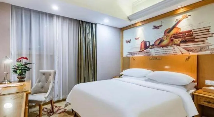 Bed in Vienna Hotel Tianjin Zhongbei Town