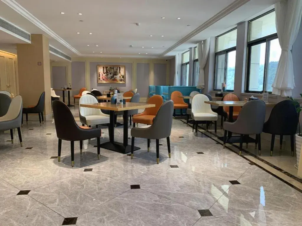 Vienna Hotel Guangxi Baise Xilin County Juting Cultural Arts Center Vienna Hotel Guangxi Baise Xilin County Juting Cultural Arts Center