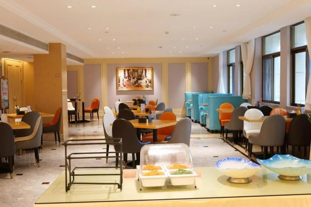 Vienna Hotel Guangxi Baise Xilin County Juting Cultural Arts Center