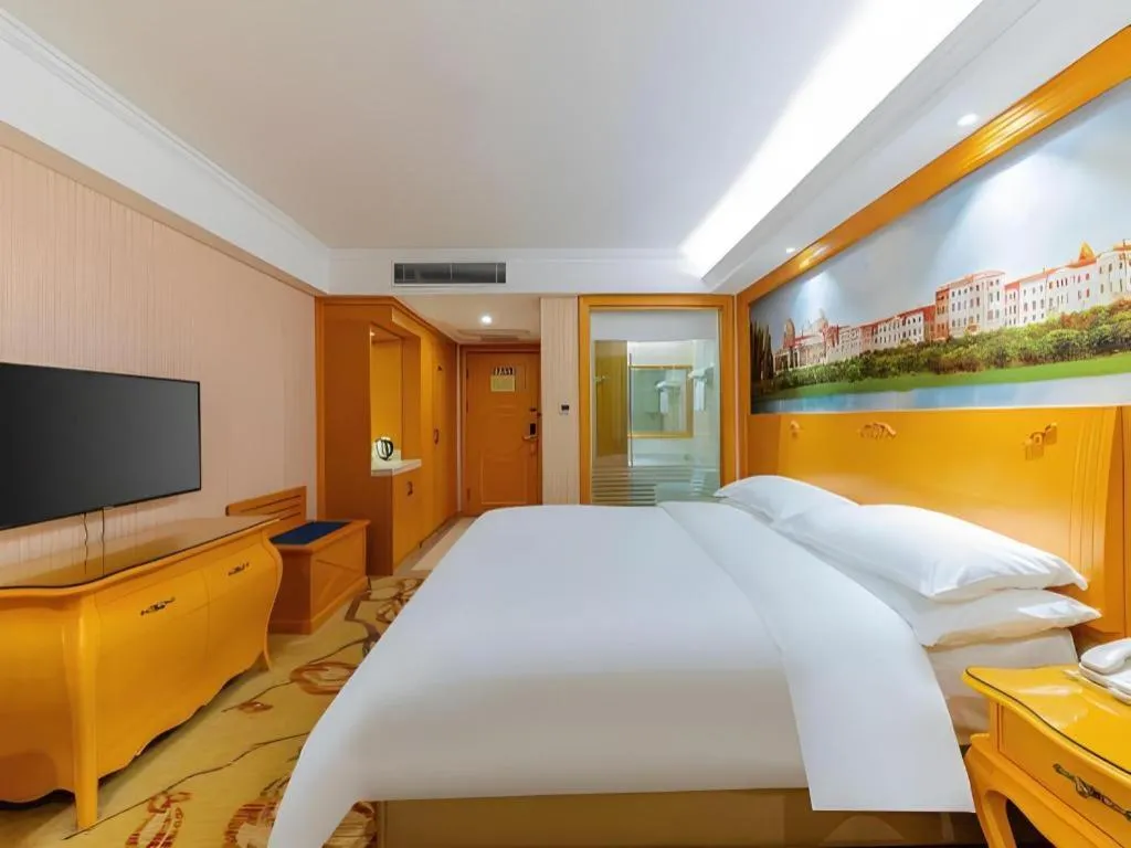 Bed in Vienna Hotel Guangdong Boluo Fu Mountain Scenic Spot