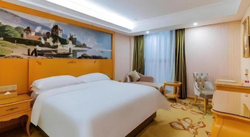 Bed in Vienna Hotel Guangdong Boluo Fu Mountain Scenic Spot