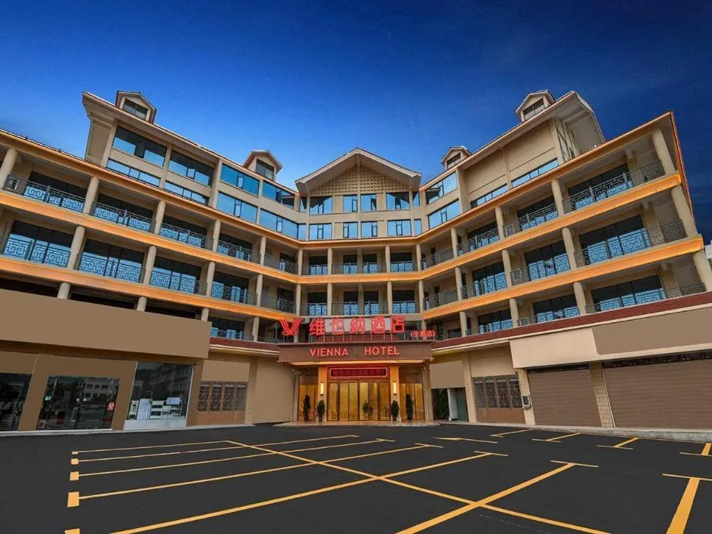 Vienna Hotel Jiangxi Ganzhou Ningdu Bus Station