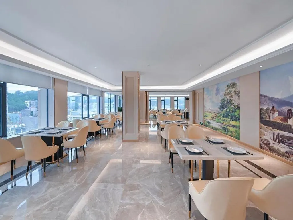 Vienna Hotel Jiangxi Ganzhou Ningdu Bus Station