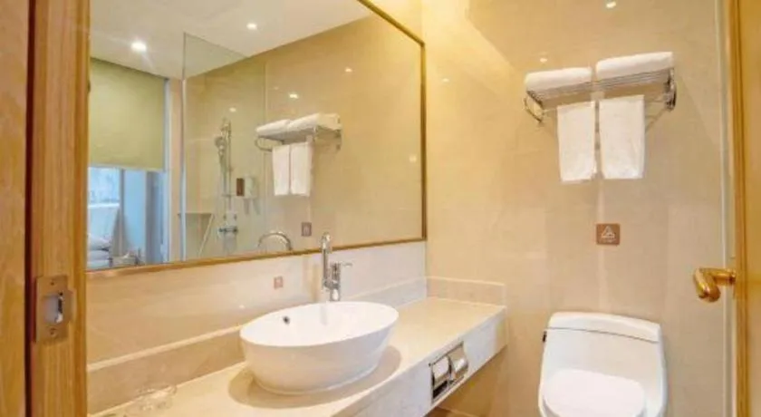 Vienna Hotel Zhuhai Huafashangdu Nanping Science Industrial Park