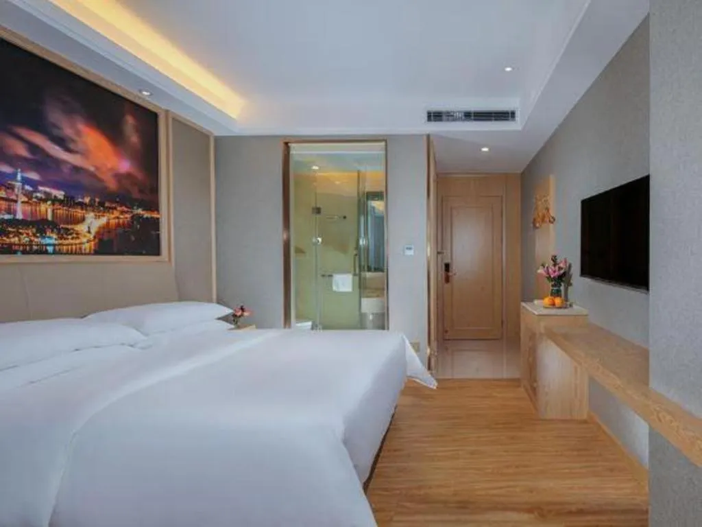 Bed in Vienna Hotel Zhuhai Huafashangdu Nanping Science Industrial Park