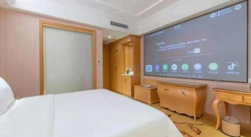 Bed in Vienna Hotel Zhuhai Huafashangdu Nanping Science Industrial Park