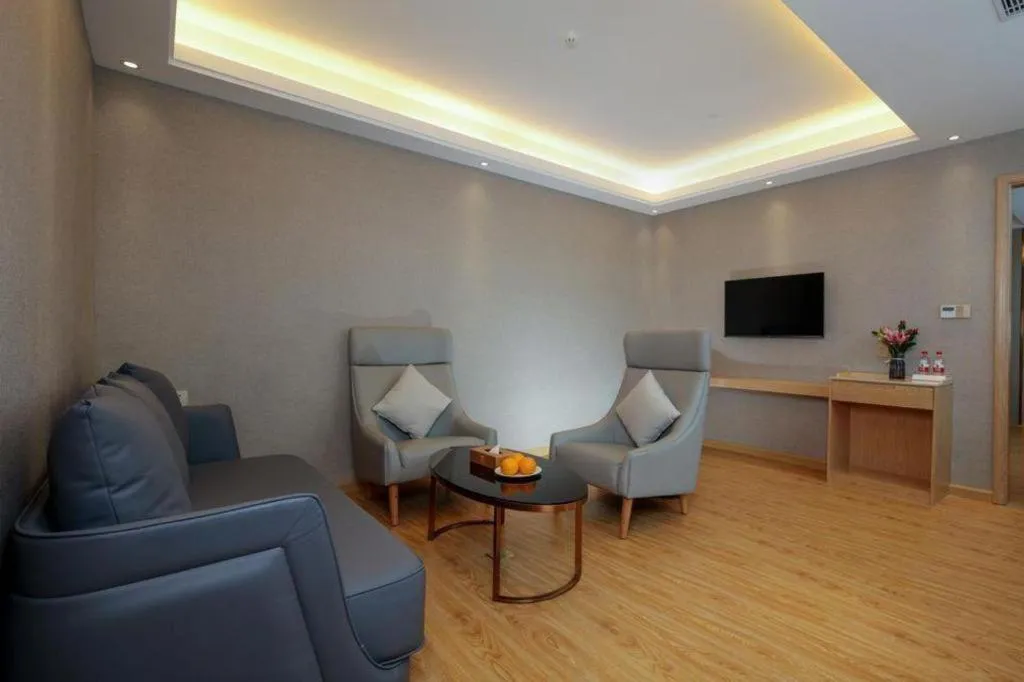 Vienna Hotel Zhuhai Huafashangdu Nanping Science Industrial Park