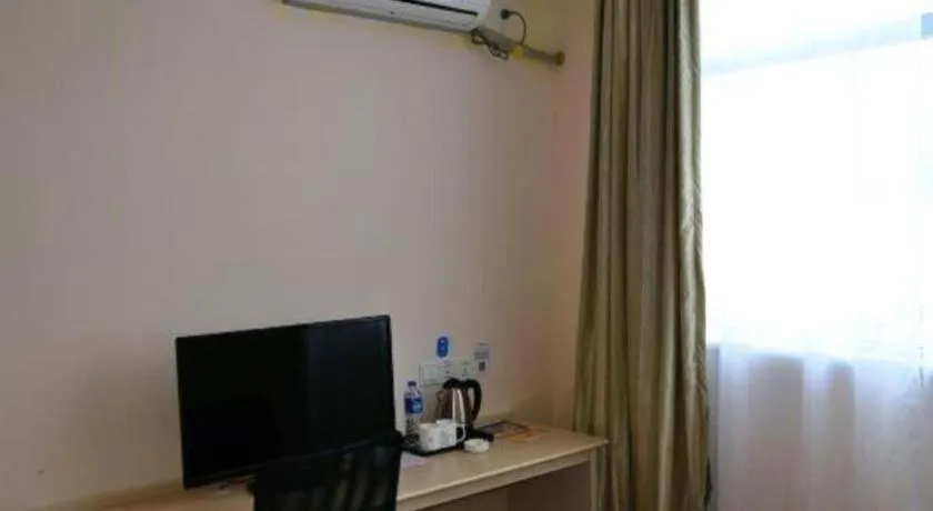 Vienna Hotel Zhuhai Huafashangdu Nanping Science Industrial Park