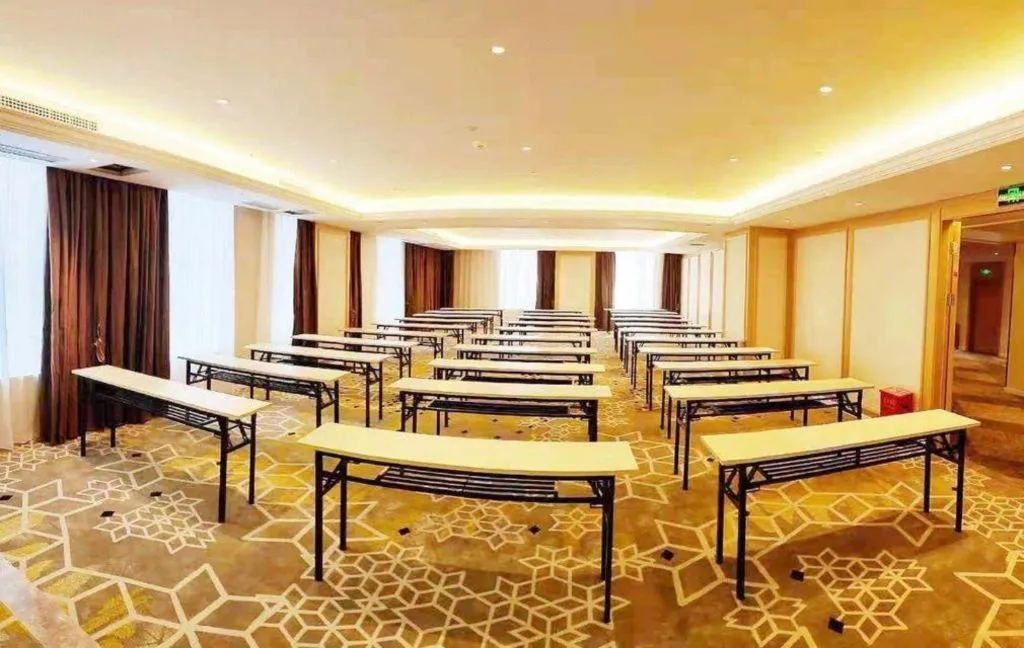 Vienna Hotel Sichuan Hejiang Yangtze River Bridge