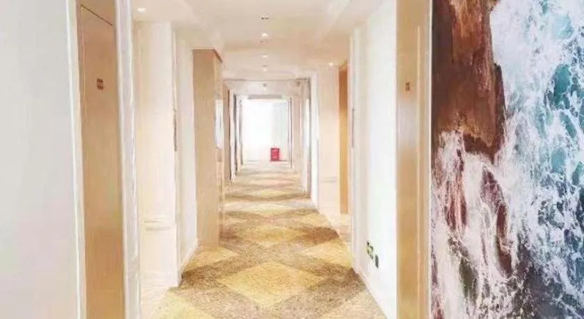 Vienna Hotel Sichuan Hejiang Yangtze River Bridge