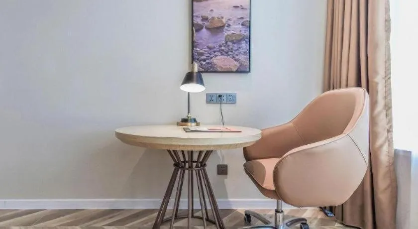 Vienna Hotel Sichuan Hejiang Yangtze River Bridge