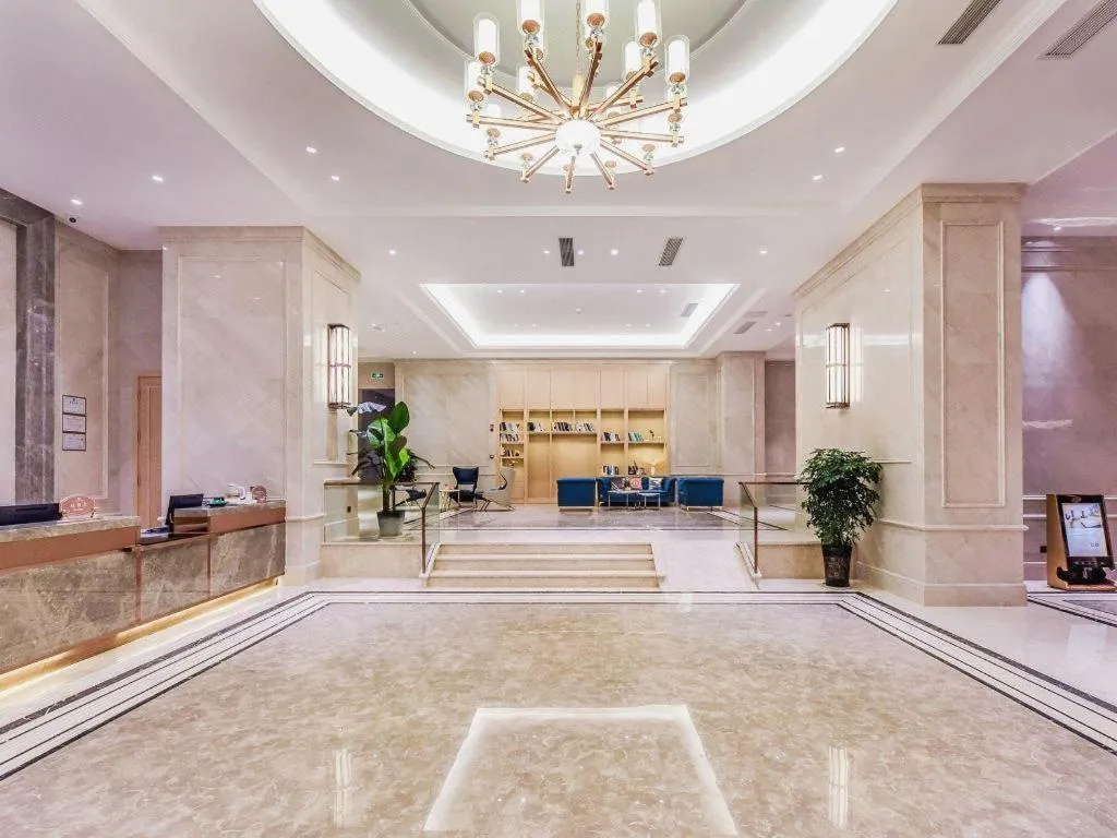 Vienna Hotel Sichuan Hejiang Yangtze River Bridge