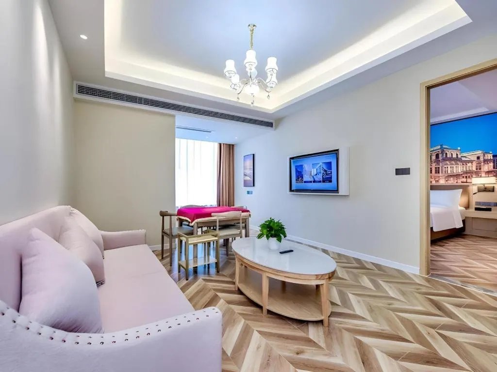 Vienna Hotel Sichuan Hejiang Yangtze River Bridge