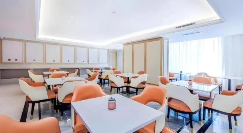 Vienna Hotel Sichuan Hejiang Yangtze River Bridge