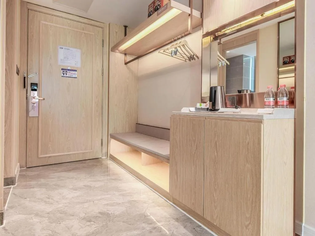 Vienna Hotel Sichuan Hejiang Yangtze River Bridge