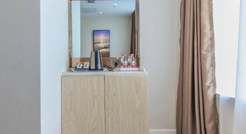 Vienna Hotel Sichuan Hejiang Yangtze River Bridge