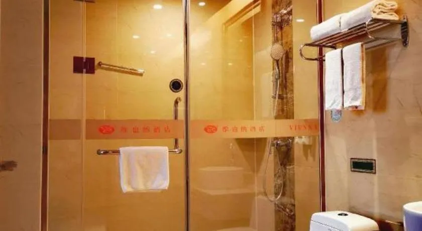 Vienna Hotel Guangxi Beiliu Passenger Station