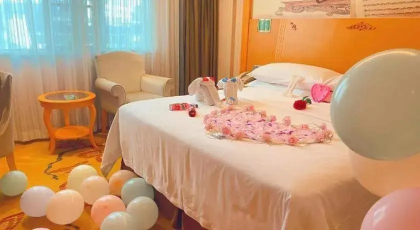 Bed in Vienna Hotel Guangxi Beiliu Passenger Station Bed in Vienna Hotel Guangxi Beiliu Passenger Station