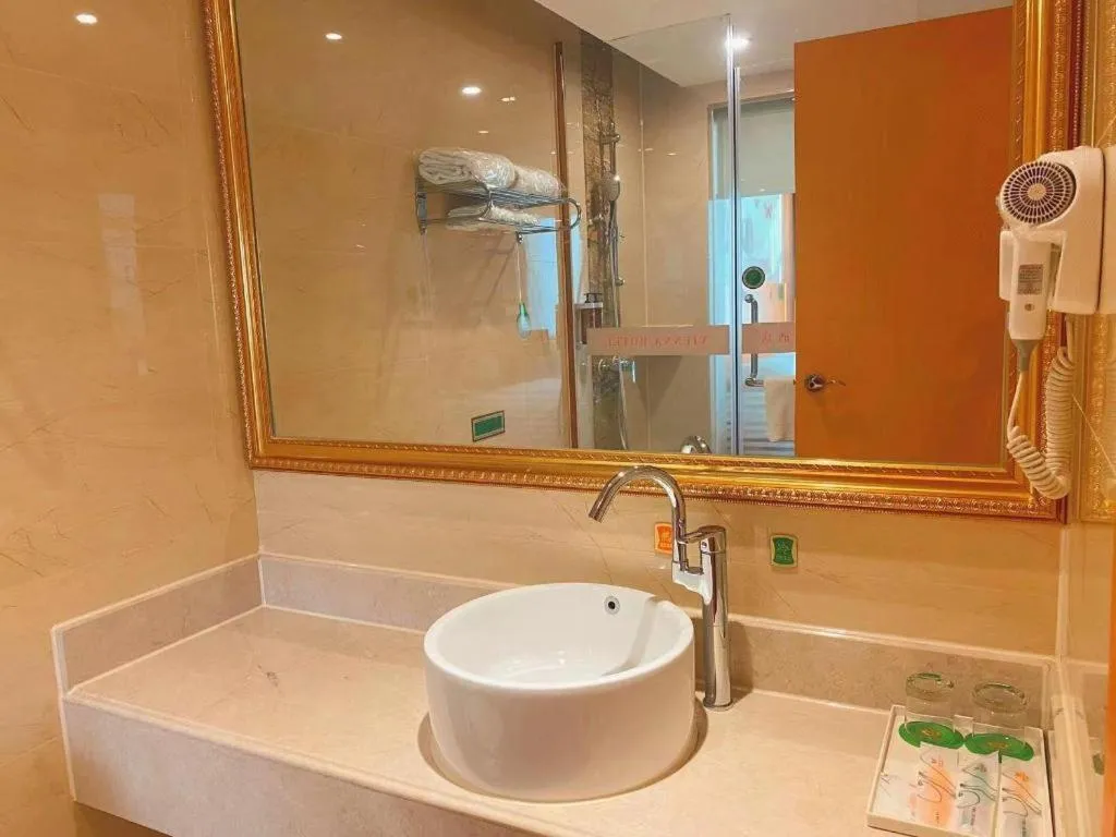 Vienna Hotel Guangxi Beiliu Passenger Station