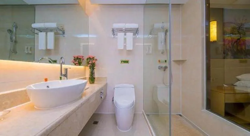 Vienna Hotel Wuhan Wenhua Avenue Jiangxia Keting Metro Station