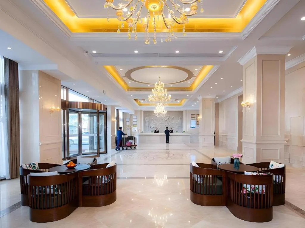 Vienna Hotel Anhui Bengbu Guzhen Railway Station