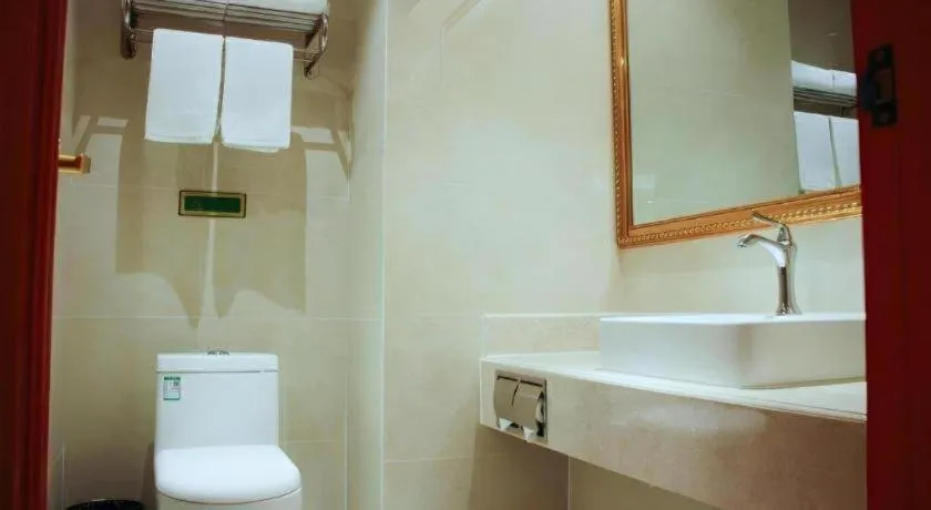 Vienna Hotel Anhui Bengbu Guzhen Railway Station